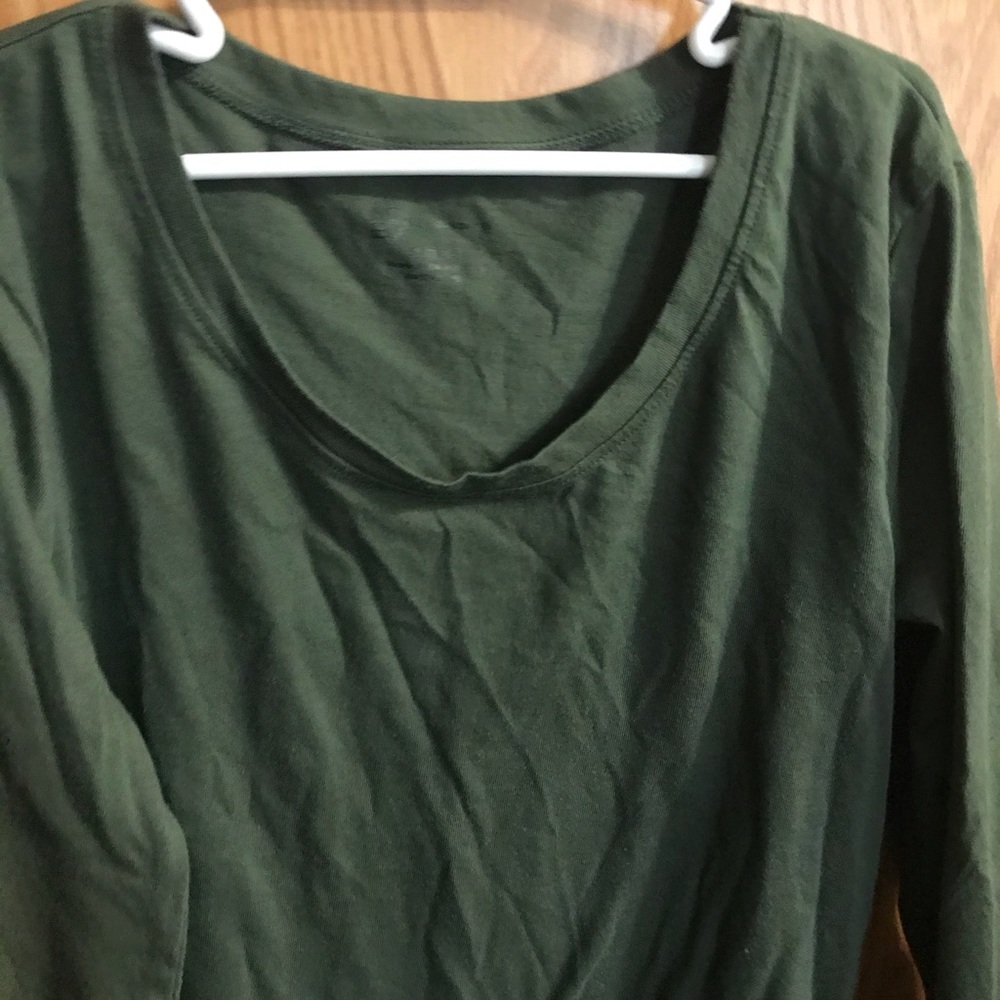 Long sleeve tee- NWOT